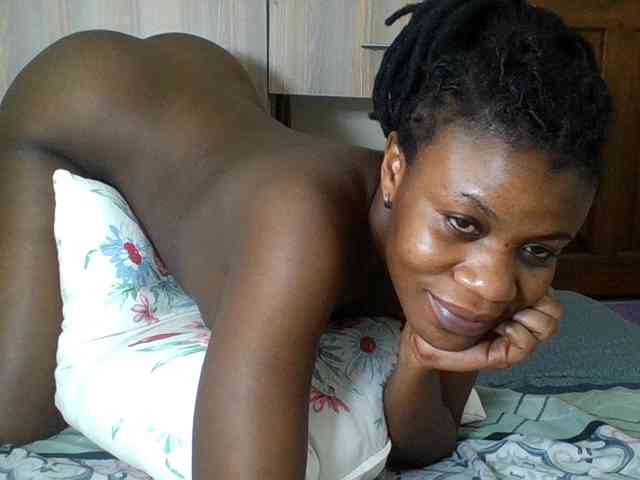 Babyrozzilah webcam