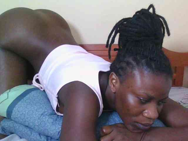Babyrozzilah webcam
