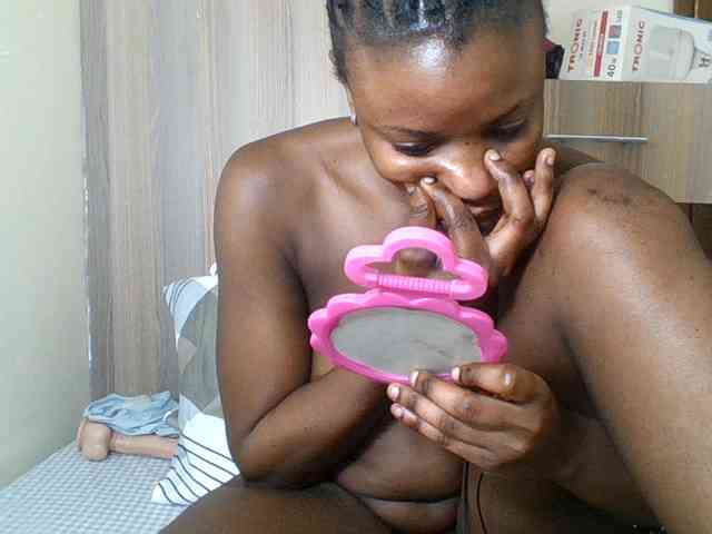 Babyrozzilah webcam