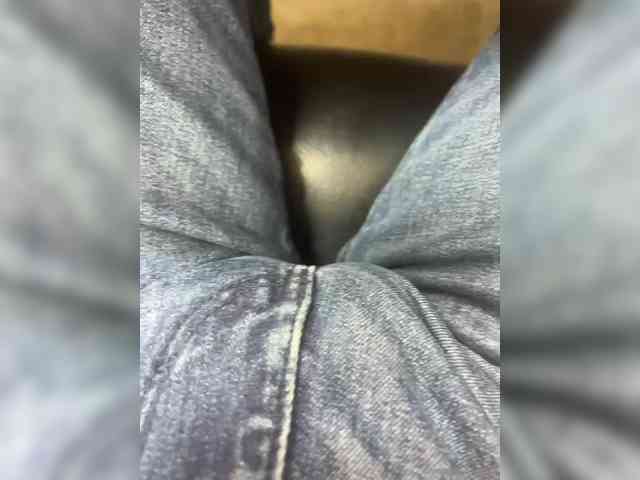 Detector44 Live Webcam on BongaCams