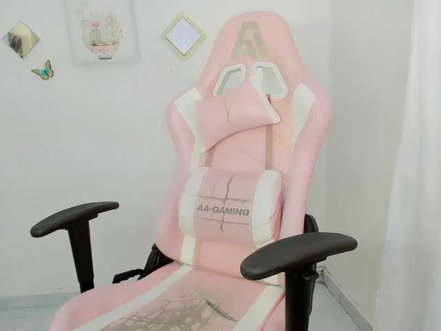 ZooeyBelair's BongaCams show and profile