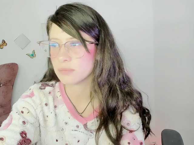 ZooeyBelair webcam