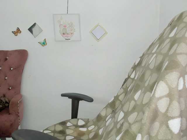 ZooeyBelair's BongaCams show and profile