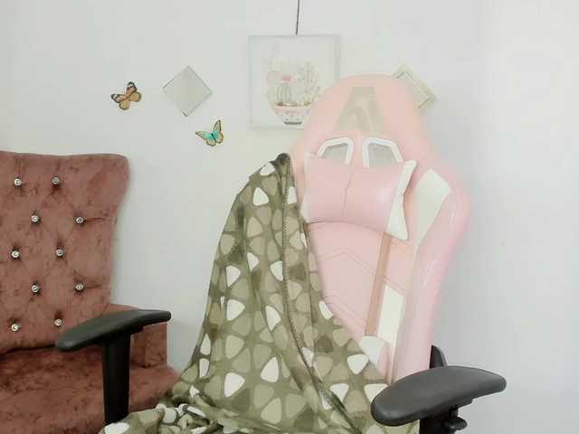 ZooeyBelair's BongaCams show and profile