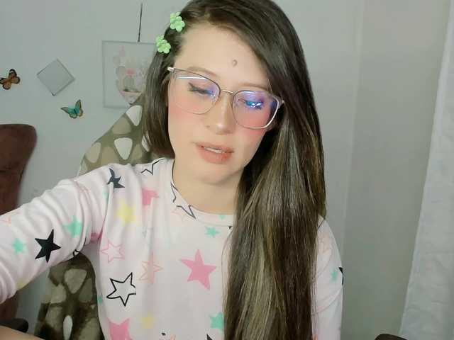 ZooeyBelair's BongaCams show and profile