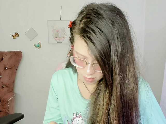 ZooeyBelair's BongaCams show and profile