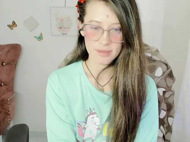 ZooeyBelair's BongaCams show and profile