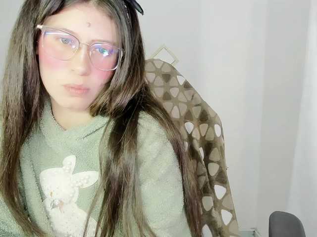ZooeyBelair's BongaCams show and profile