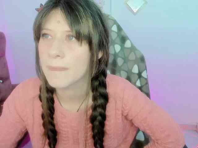 ZooeyBelair webcam