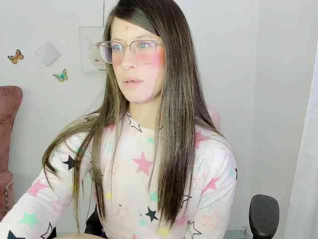 ZooeyBelair webcam