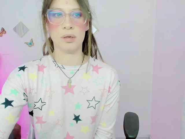 ZooeyBelair webcam