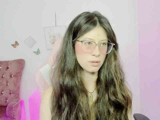 ZooeyBelair webcam