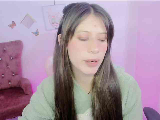 ZooeyBelair webcam