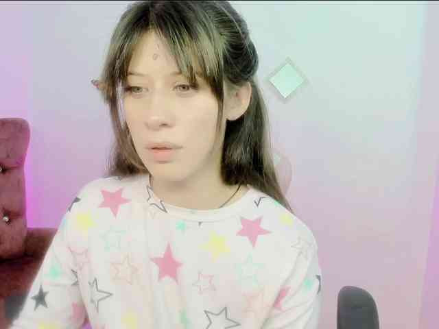 ZooeyBelair webcam