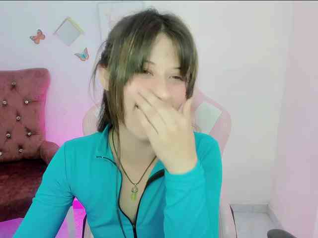 ZooeyBelair webcam