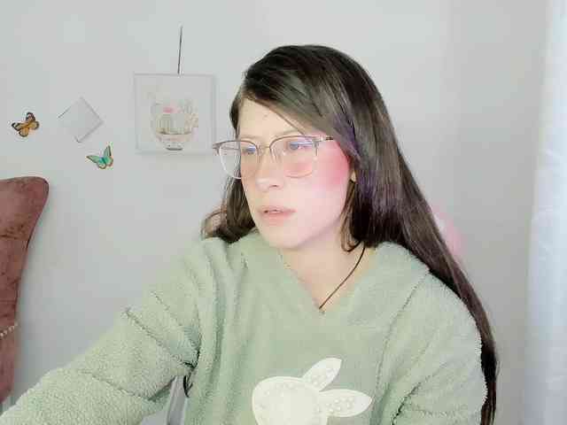 ZooeyBelair webcam
