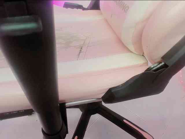 ZooeyBelair webcam