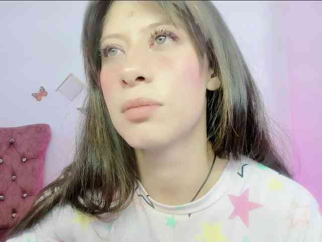 ZooeyBelair webcam