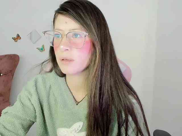 ZooeyBelair webcam
