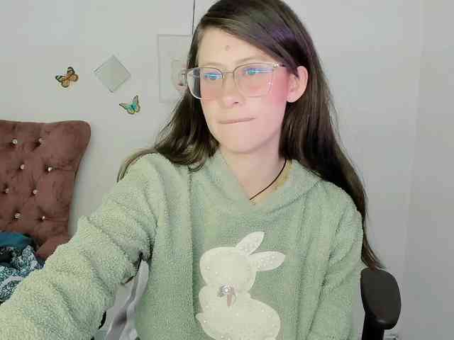 ZooeyBelair webcam