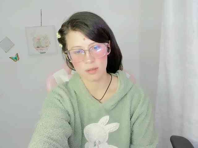 ZooeyBelair webcam