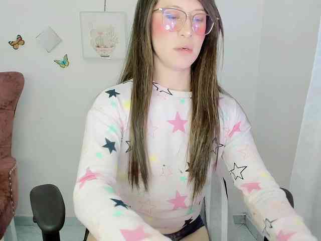 ZooeyBelair webcam