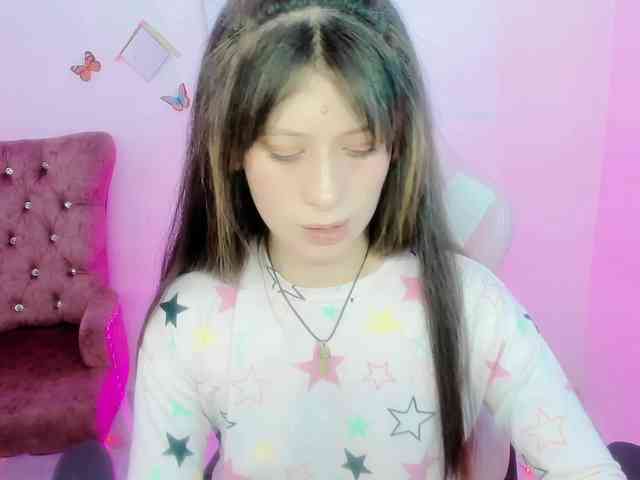 ZooeyBelair webcam