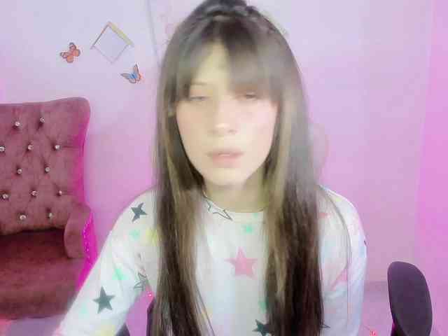 ZooeyBelair webcam
