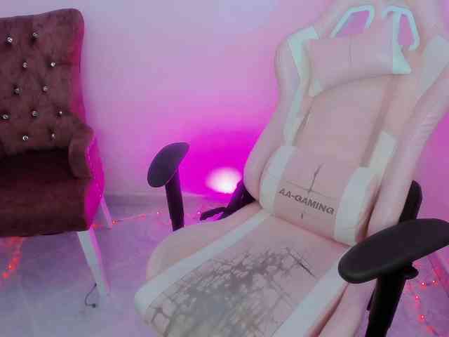 ZooeyBelair webcam