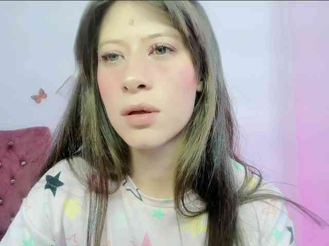 ZooeyBelair webcam