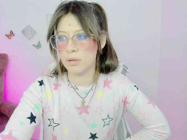 ZooeyBelair webcam