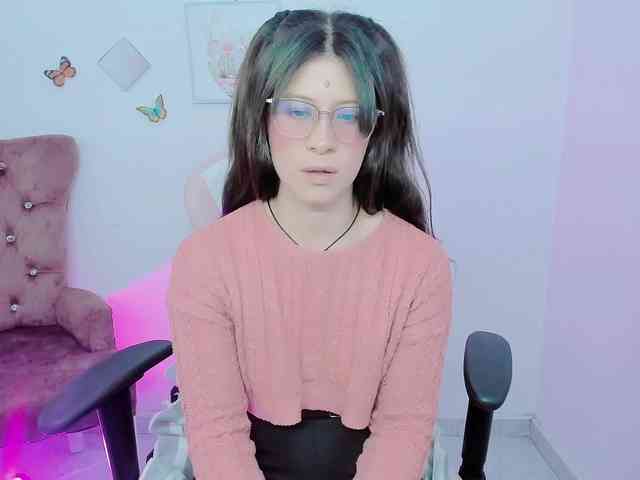 ZooeyBelair webcam