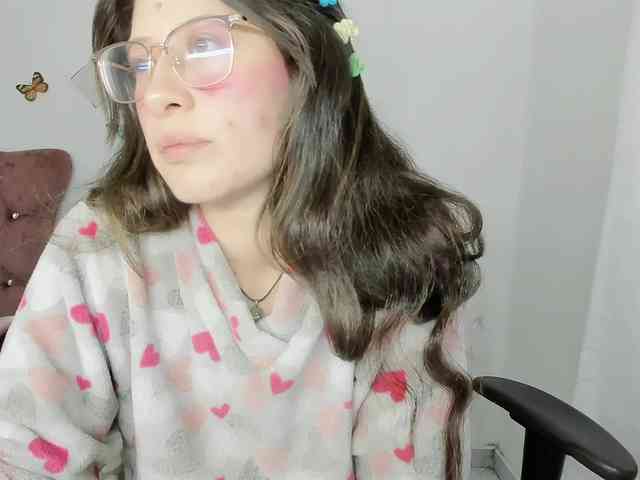 ZooeyBelair webcam