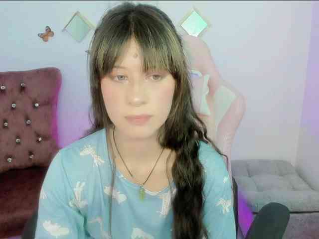 ZooeyBelair webcam