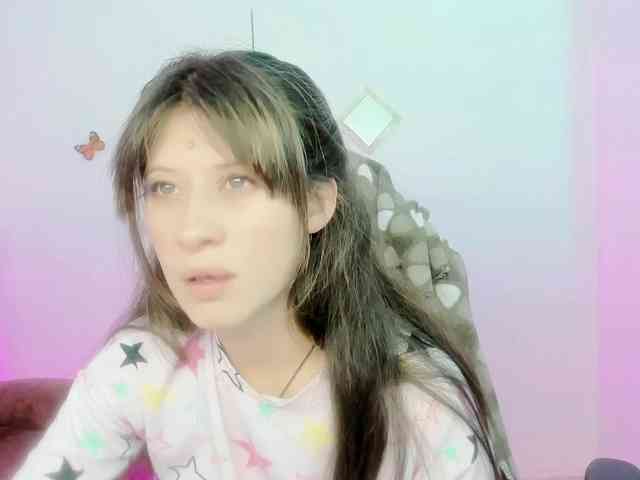 ZooeyBelair webcam