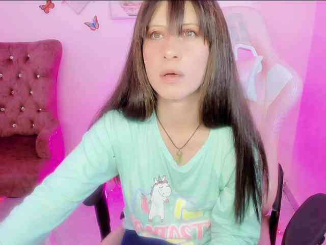 ZooeyBelair webcam