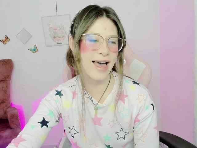 ZooeyBelair webcam