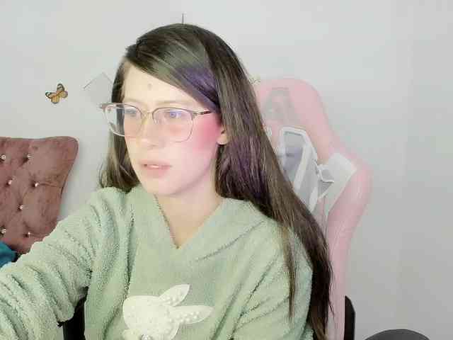 ZooeyBelair webcam