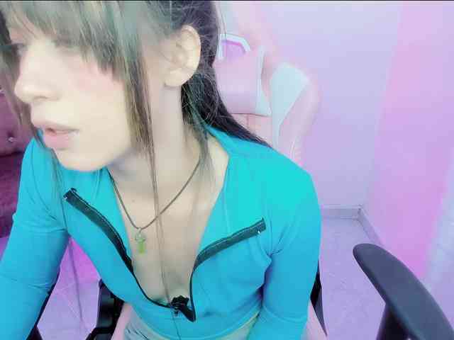 ZooeyBelair webcam