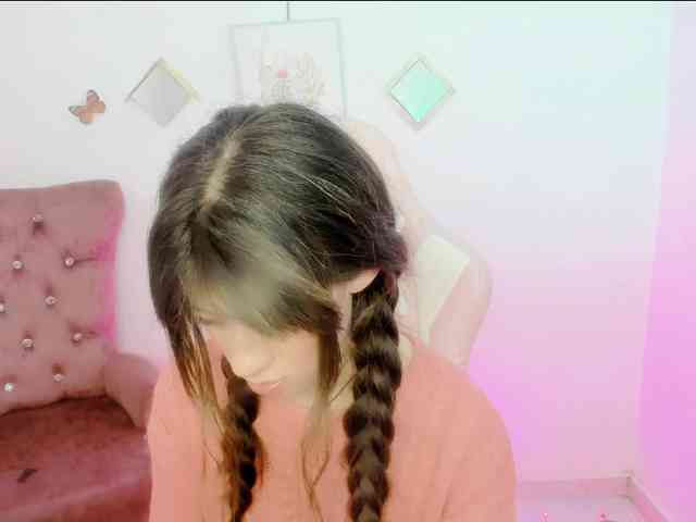 ZooeyBelair webcam