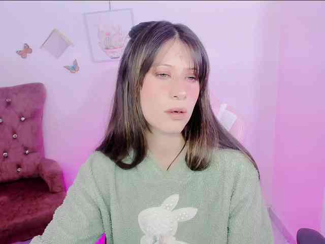 ZooeyBelair webcam