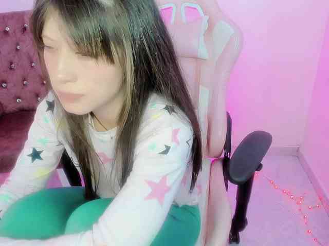 ZooeyBelair webcam