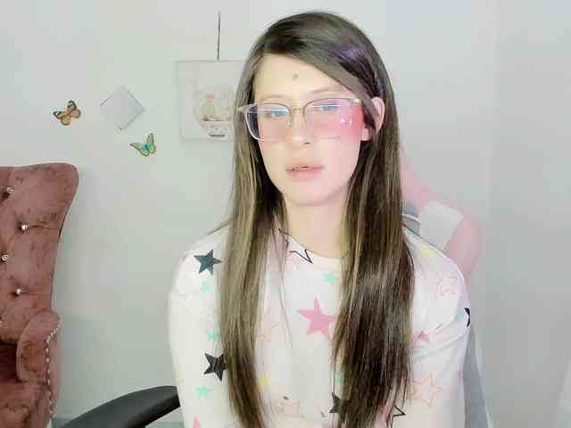 ZooeyBelair webcam