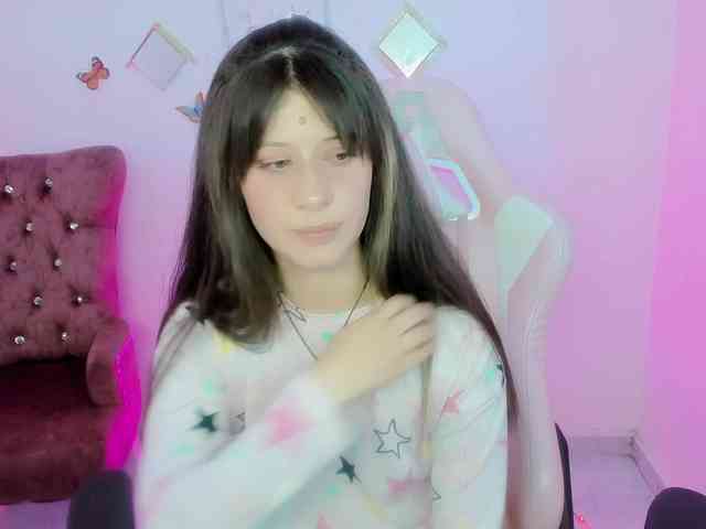 ZooeyBelair webcam