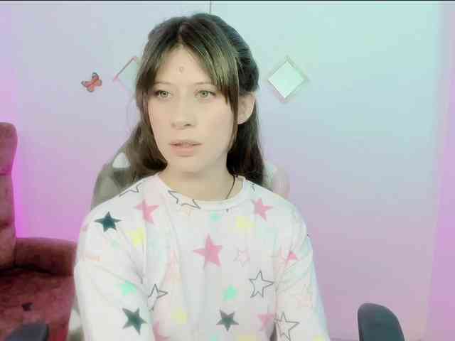 ZooeyBelair webcam