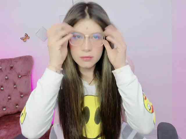 ZooeyBelair webcam