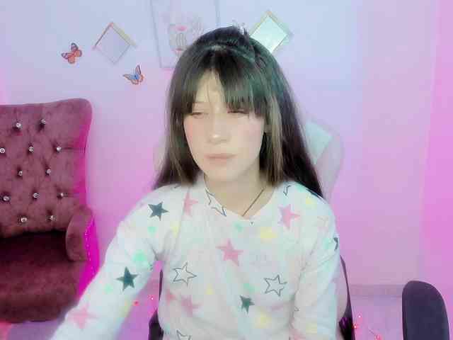 ZooeyBelair webcam