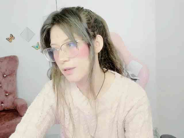 ZooeyBelair webcam