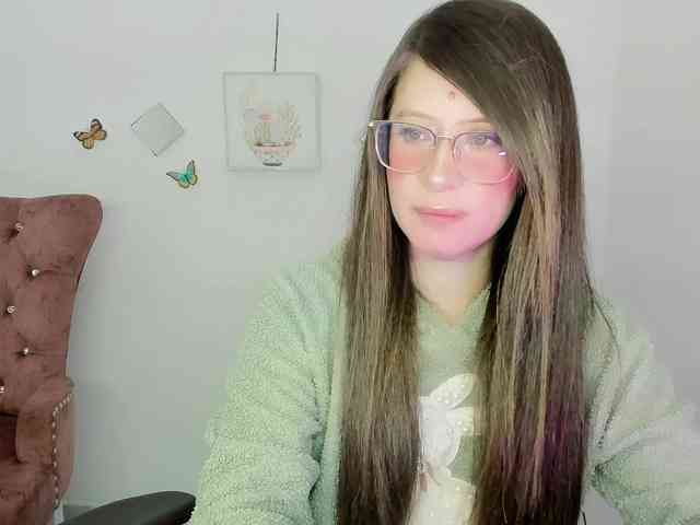 ZooeyBelair webcam