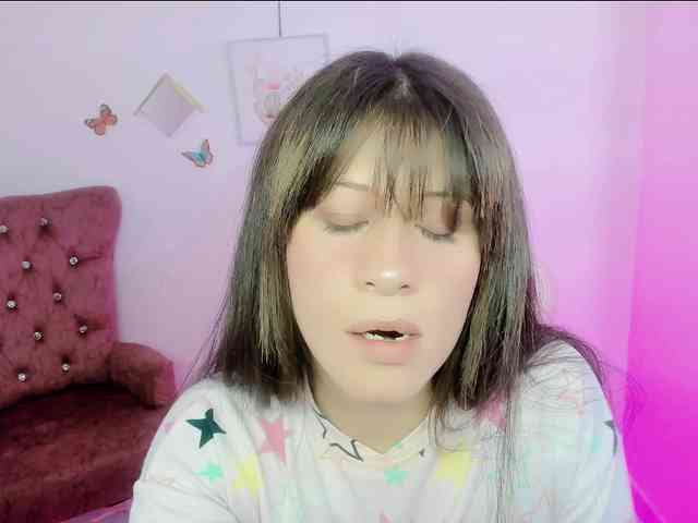 ZooeyBelair webcam